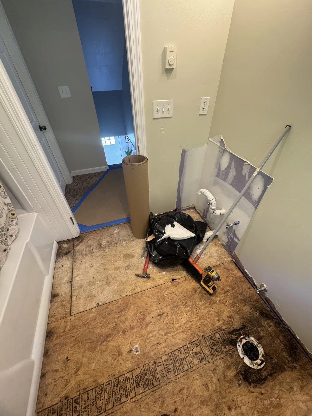 Bathroom before remodel
